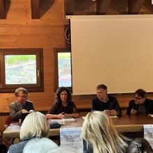 da sinistra  Adriano Consol, Presidente ABC Vallée d’Aoste; Rossana Pennazio; Antonio Marzani, notaio in Aosta; Roberto Calvo, professore ordinario di Diritto privato presso l'Università della Valle d'Aosta e curatore del volume.