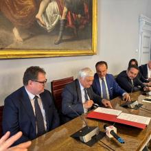 Firma del contratto per il nuovo ospedale di Novara